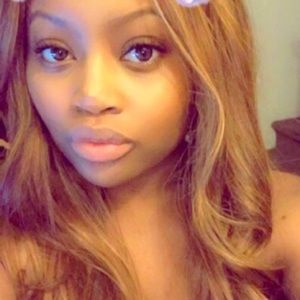 Meet your Posher, Sharron